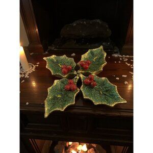 Holly Leaf Shaped Decorative Candles Set Of 4 With Red Berries & Gold Trim - Hol